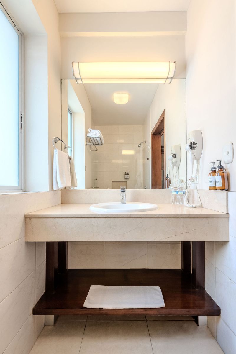 Studio room bathroom