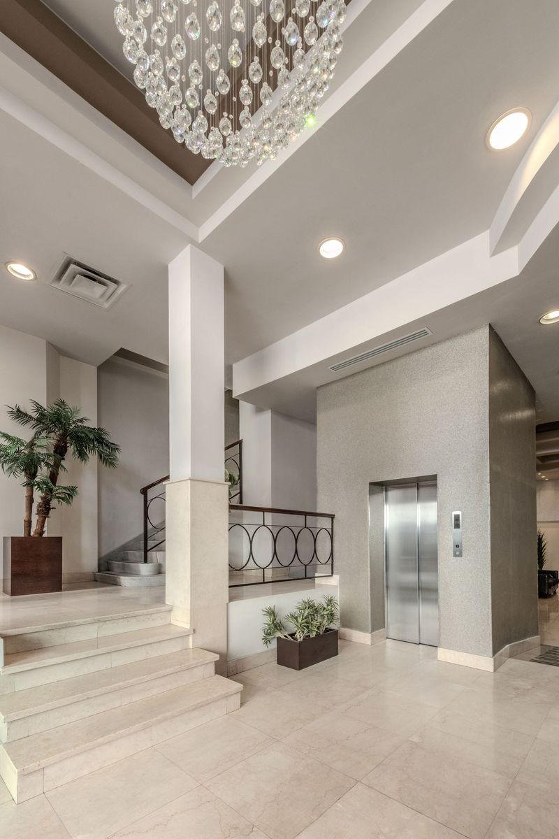 Lobby seen from the entrance